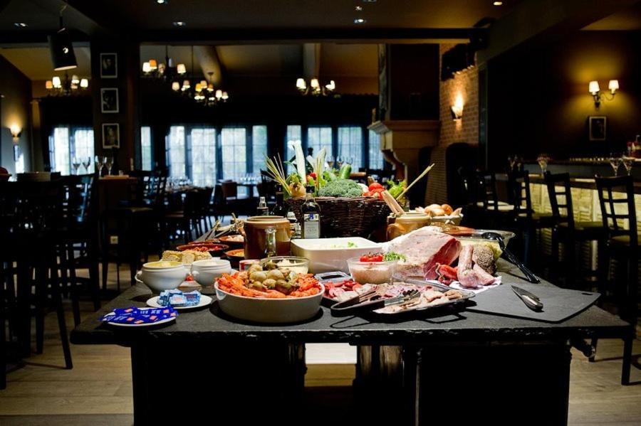 Hotel Arquier Les Milles Luaran gambar